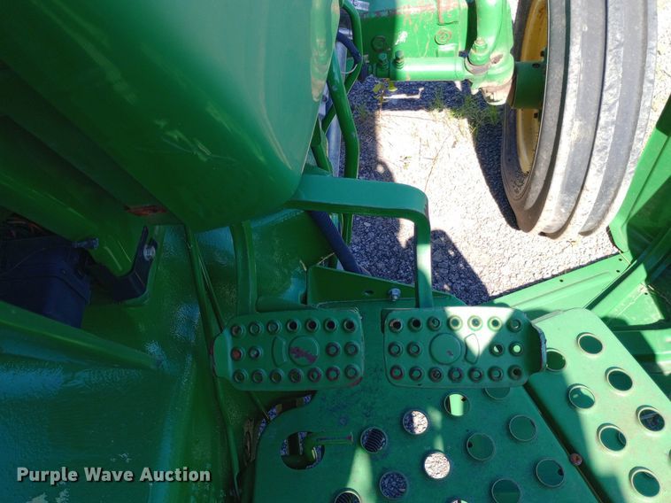 image for item DP1104 2010 John Deere 5065E tractor