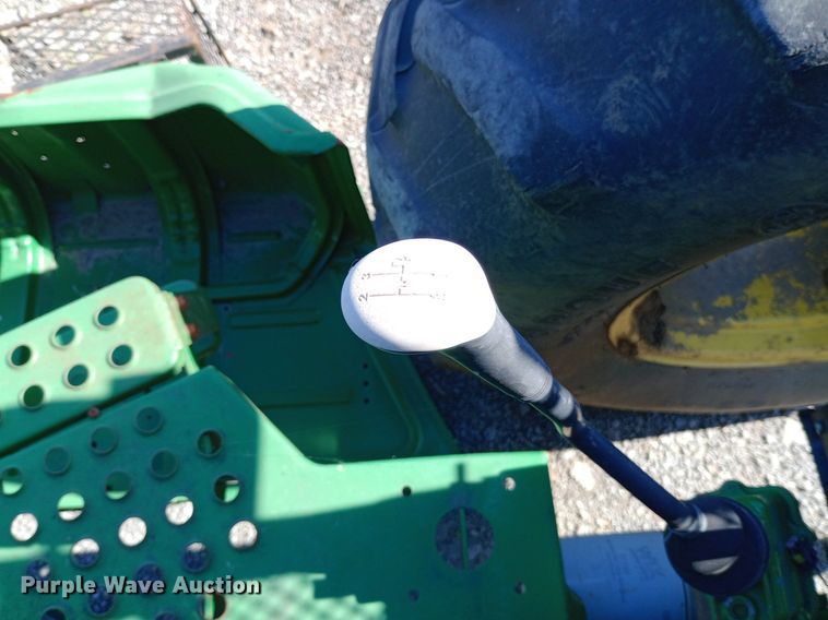 image for item DP1104 2010 John Deere 5065E tractor