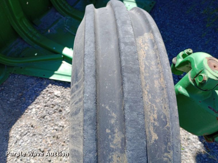 image for item DP1104 2010 John Deere 5065E tractor