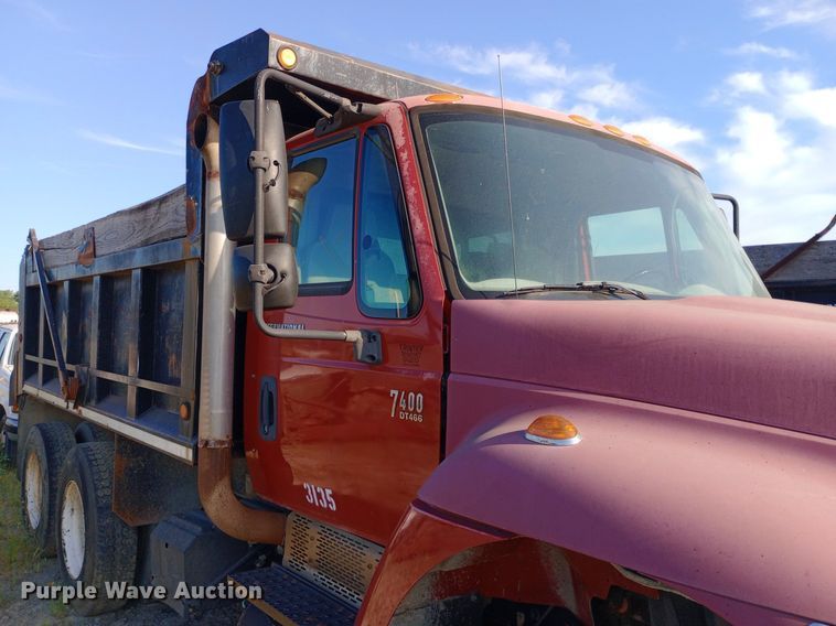 image for item DP1106 2007 International 7400 dump truck