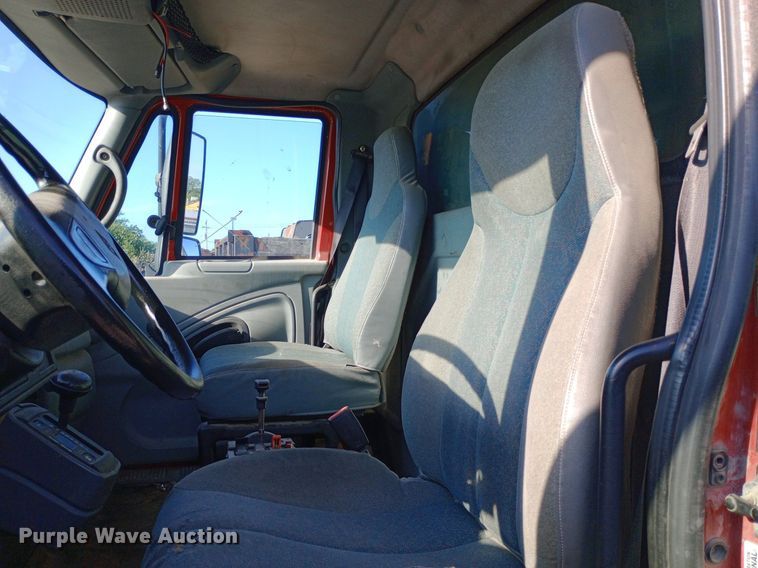 image for item DP1106 2007 International 7400 dump truck