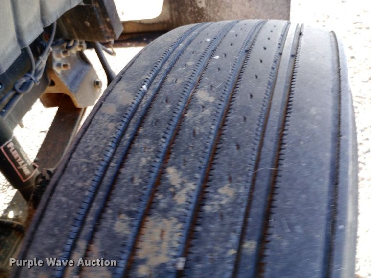 image for item DP1106 2007 International 7400 dump truck