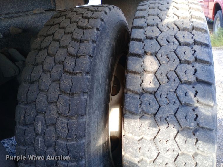 image for item DP1106 2007 International 7400 dump truck