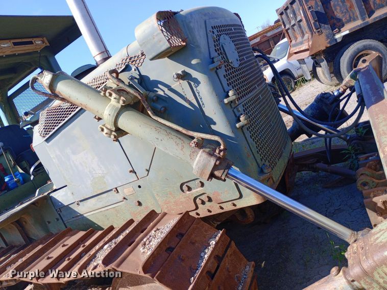 image for item DP1107 1971 Caterpillar D7F dozer