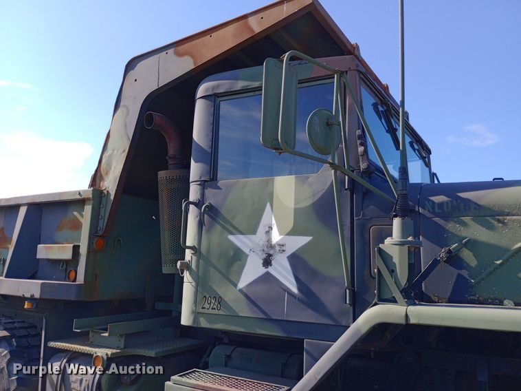 image for item DP1109 1989 Bowen & McLaughlin York M929 dump truck