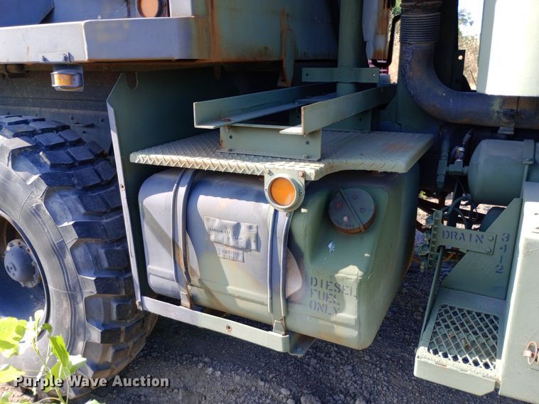 image for item DP1109 1989 Bowen & McLaughlin York M929 dump truck