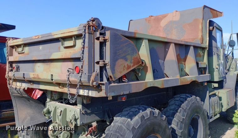 image for item DP1109 1989 Bowen & McLaughlin York M929 dump truck