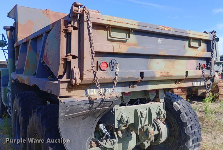 image for item DP1109 1989 Bowen & McLaughlin York M929 dump truck