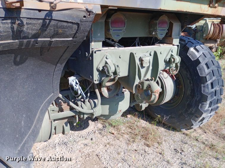 image for item DP1109 1989 Bowen & McLaughlin York M929 dump truck