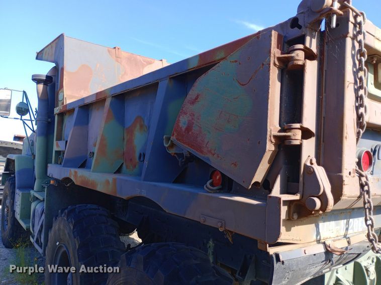 image for item DP1109 1989 Bowen & McLaughlin York M929 dump truck