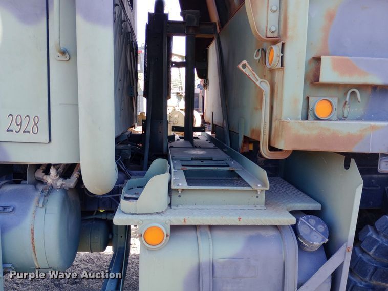 image for item DP1109 1989 Bowen & McLaughlin York M929 dump truck