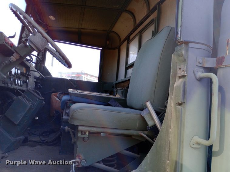 image for item DP1109 1989 Bowen & McLaughlin York M929 dump truck