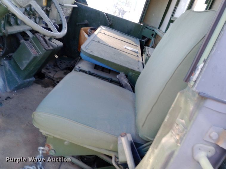 image for item DP1109 1989 Bowen & McLaughlin York M929 dump truck