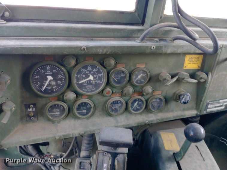 image for item DP1109 1989 Bowen & McLaughlin York M929 dump truck