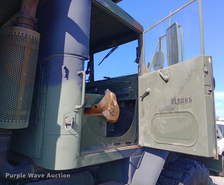 image for item DP1109 1989 Bowen & McLaughlin York M929 dump truck