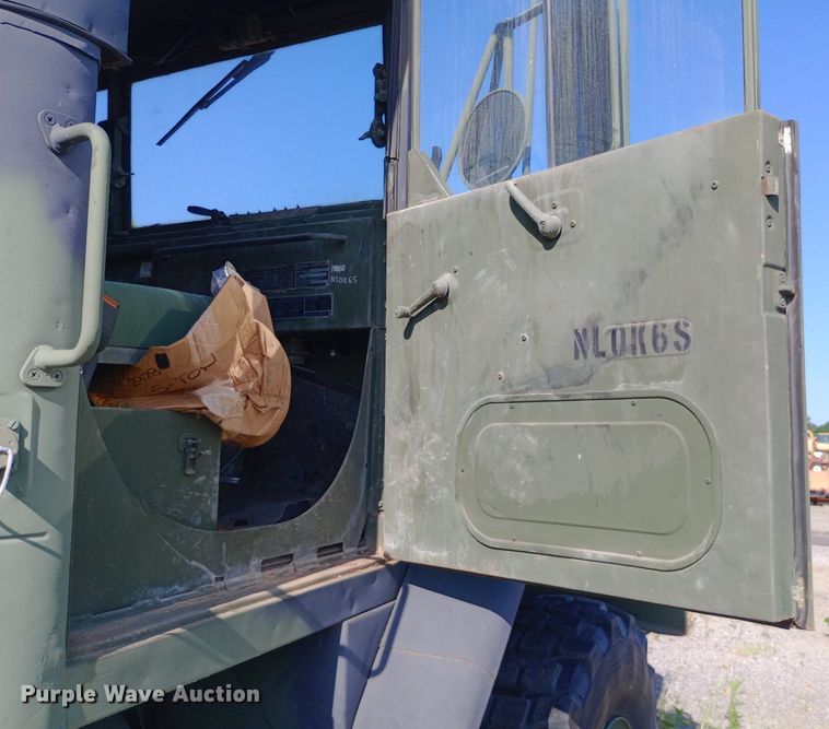 image for item DP1109 1989 Bowen & McLaughlin York M929 dump truck