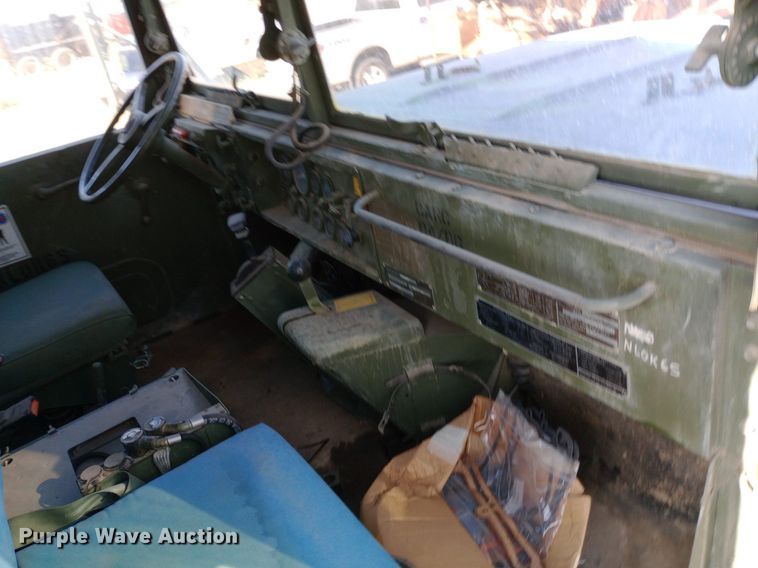 image for item DP1109 1989 Bowen & McLaughlin York M929 dump truck