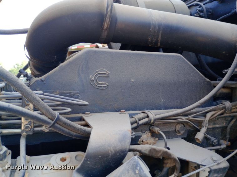 image for item DP1109 1989 Bowen & McLaughlin York M929 dump truck