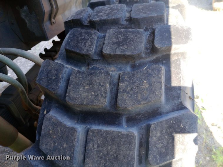 image for item DP1109 1989 Bowen & McLaughlin York M929 dump truck