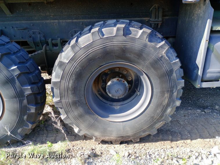 image for item DP1109 1989 Bowen & McLaughlin York M929 dump truck