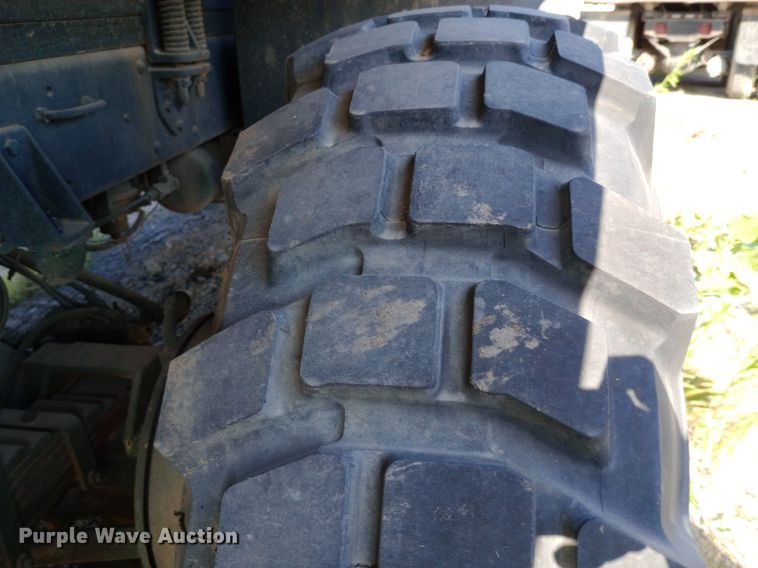 image for item DP1109 1989 Bowen & McLaughlin York M929 dump truck