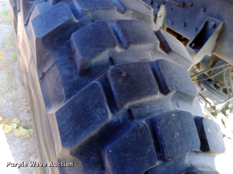 image for item DP1109 1989 Bowen & McLaughlin York M929 dump truck