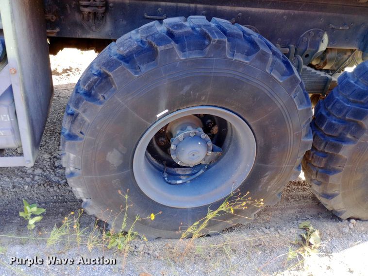 image for item DP1109 1989 Bowen & McLaughlin York M929 dump truck