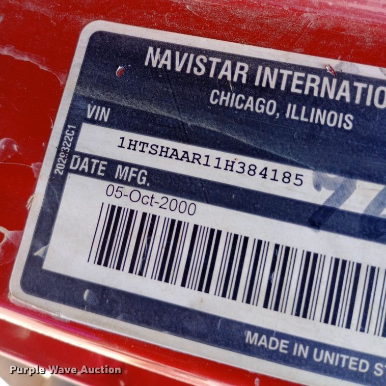 image for item DP1111 2001 International 4900 dump truck