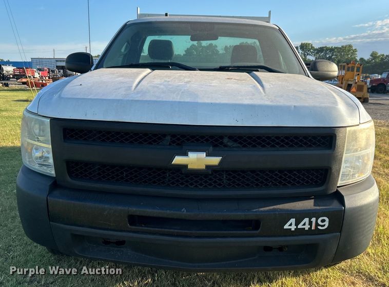 image for item DP1113 2009 Chevrolet Silverado 1500 pickup truck