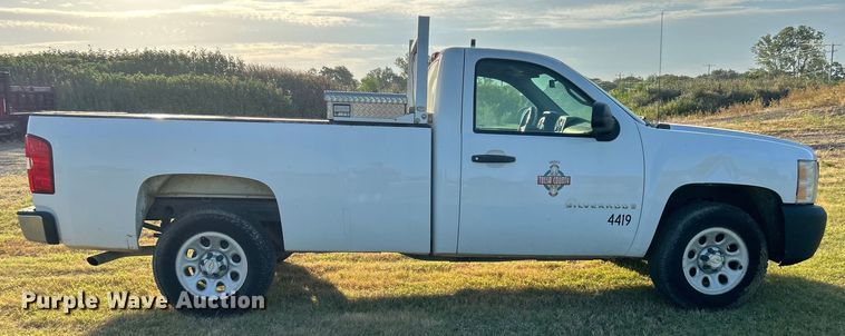 image for item DP1113 2009 Chevrolet Silverado 1500 pickup truck