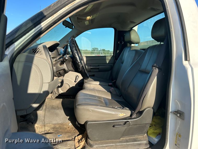 image for item DP1113 2009 Chevrolet Silverado 1500 pickup truck