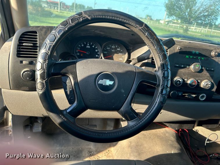 image for item DP1113 2009 Chevrolet Silverado 1500 pickup truck