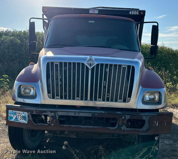 image for item DP1114 2007 International 7400 dump truck