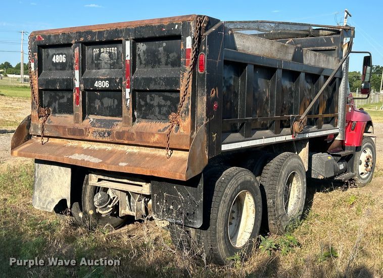 image for item DP1114 2007 International 7400 dump truck