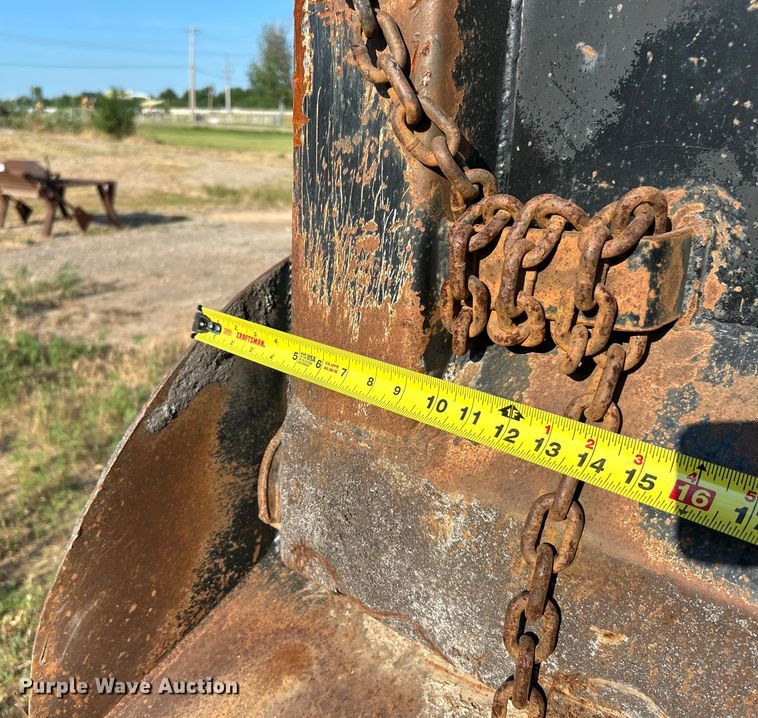 image for item DP1114 2007 International 7400 dump truck