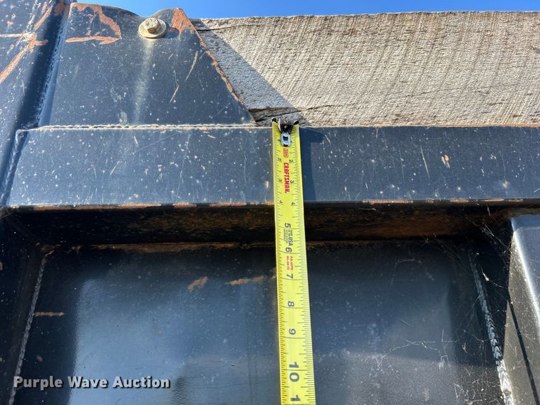 image for item DP1114 2007 International 7400 dump truck