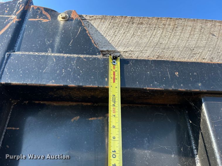 image for item DP1114 2007 International 7400 dump truck