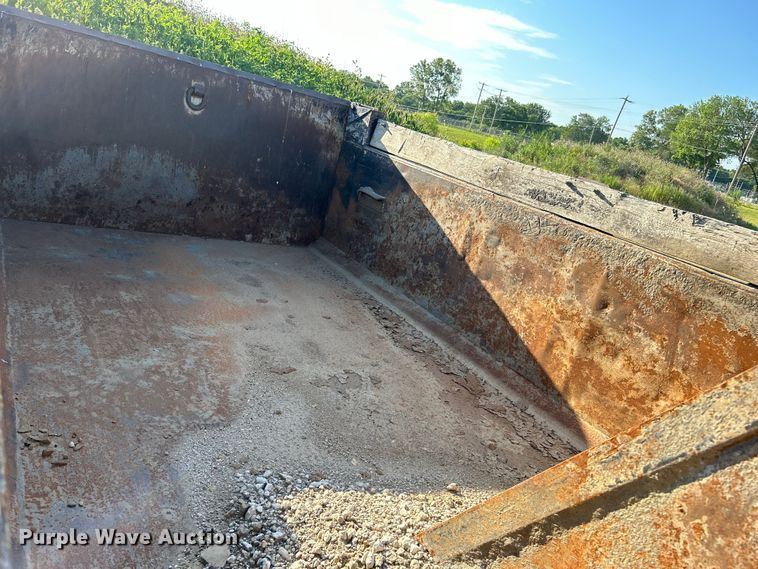 image for item DP1114 2007 International 7400 dump truck