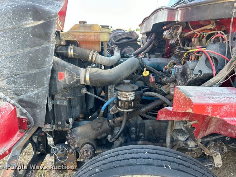 image for item DP1114 2007 International 7400 dump truck