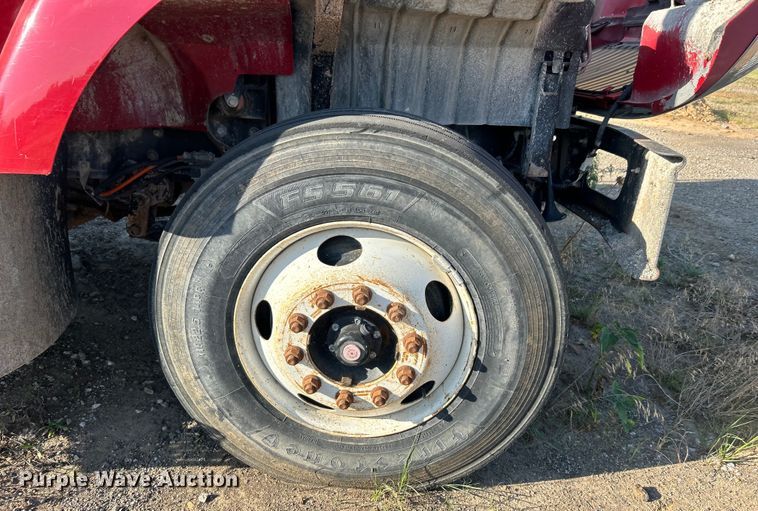 image for item DP1114 2007 International 7400 dump truck