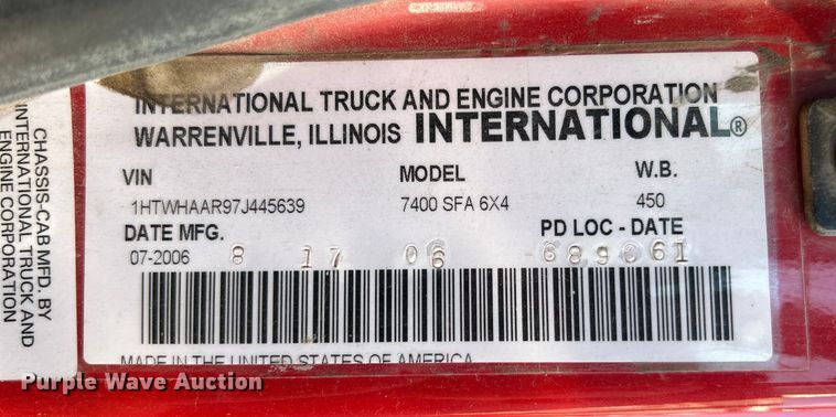 image for item DP1114 2007 International 7400 dump truck