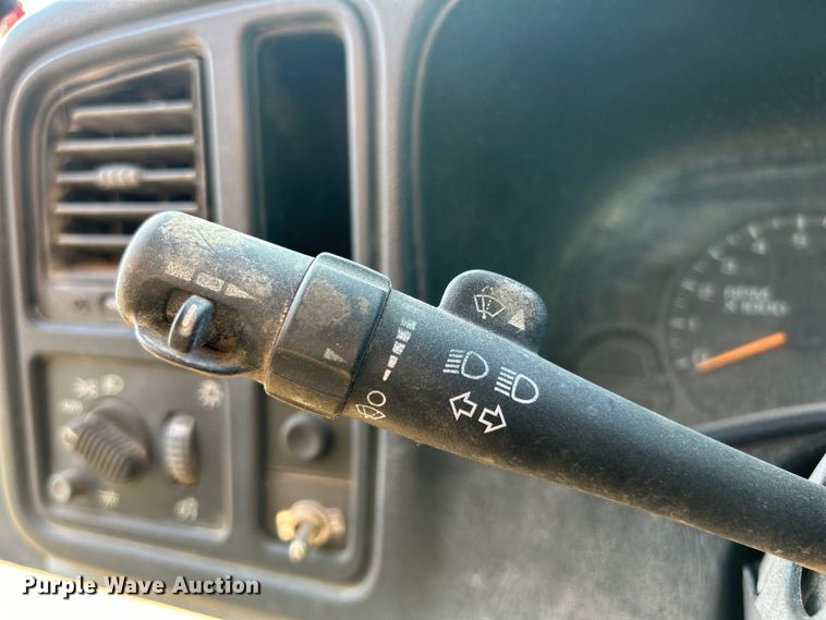 image for item DP1116 2006 Chevrolet Silverado 1500 pickup truck