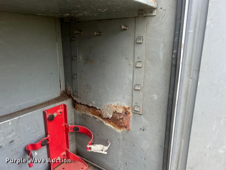 image for item DP1117 1993 Ford F450 Super Duty bucket truck