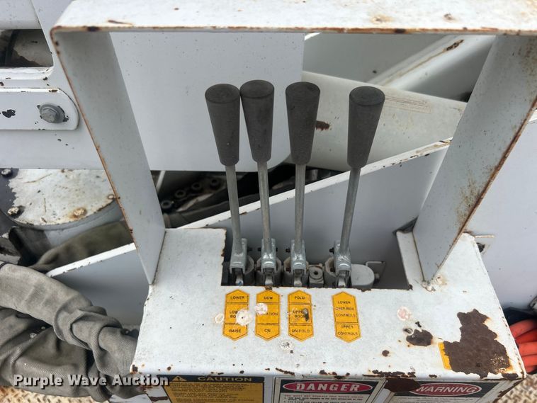 image for item DP1117 1993 Ford F450 Super Duty bucket truck