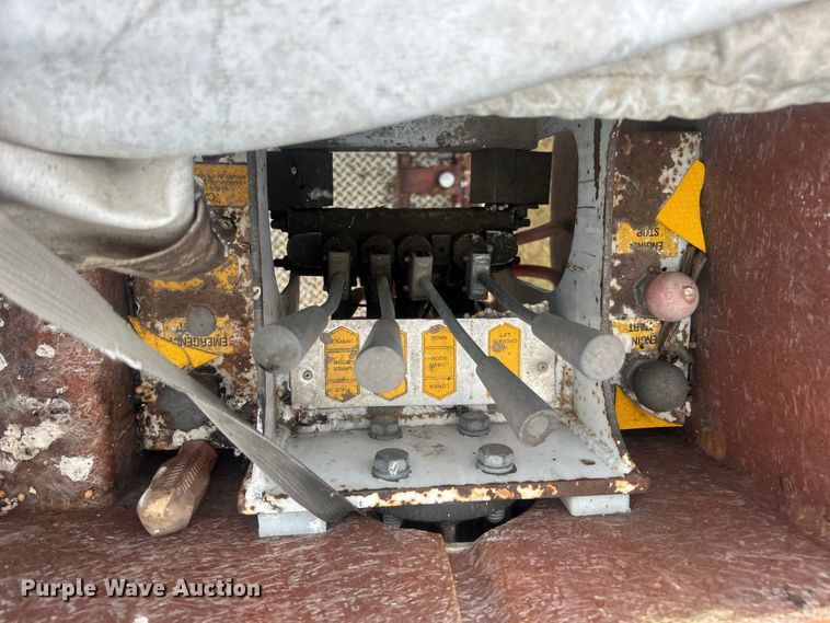 image for item DP1117 1993 Ford F450 Super Duty bucket truck