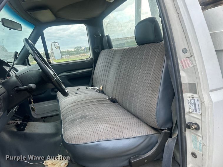 image for item DP1117 1993 Ford F450 Super Duty bucket truck