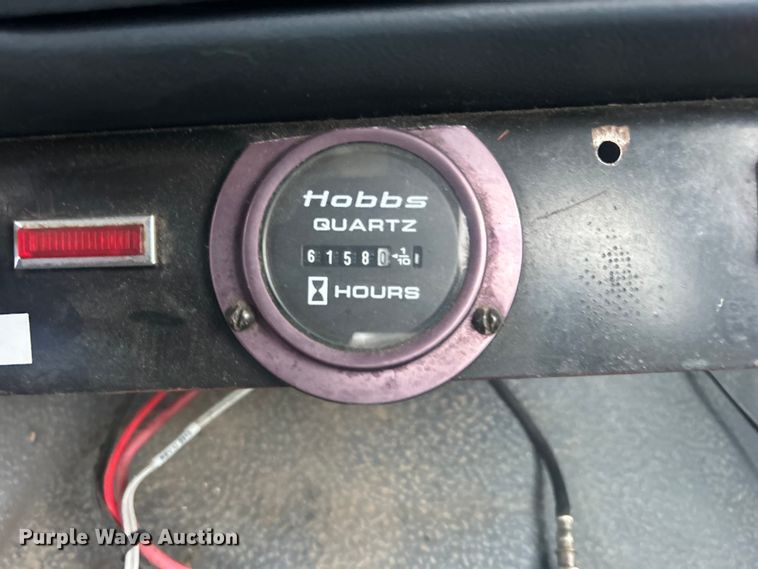 image for item DP1117 1993 Ford F450 Super Duty bucket truck