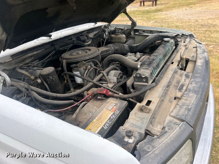 image for item DP1117 1993 Ford F450 Super Duty bucket truck