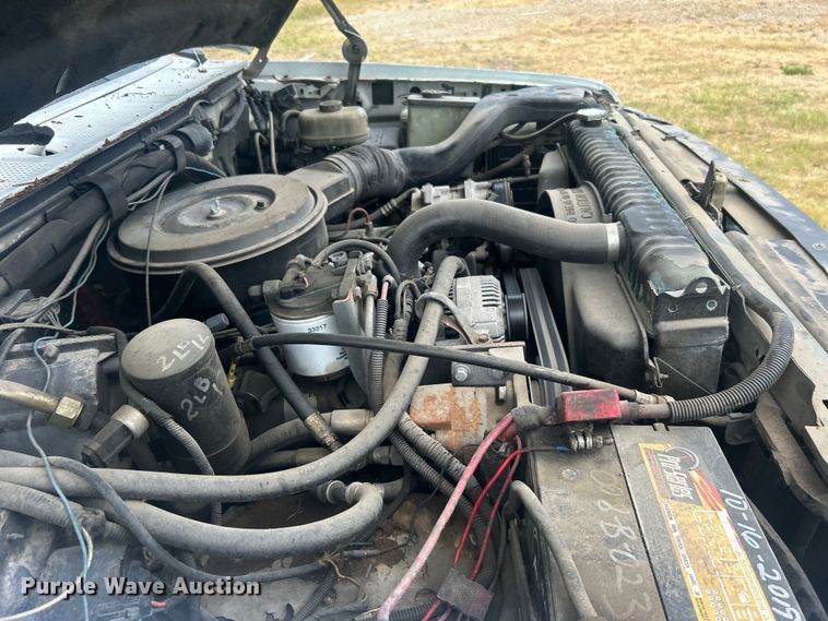 image for item DP1117 1993 Ford F450 Super Duty bucket truck