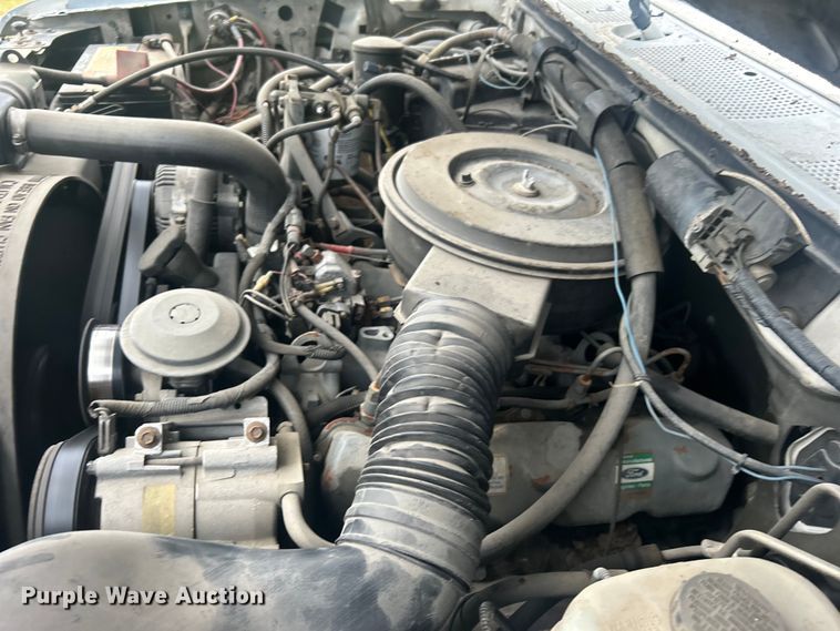 image for item DP1117 1993 Ford F450 Super Duty bucket truck